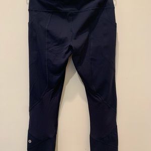 Navy Lululemon crop pants